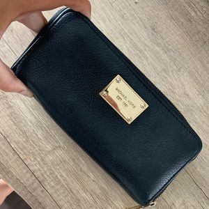MK wallet